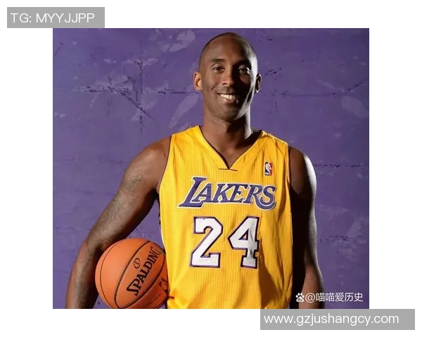 足球球星穿上科比经典球衣炫酷登场 展现无与伦比的球场魅力 足球球星穿上科比经典球衣炫酷登场 展现无与伦比的球场魅力